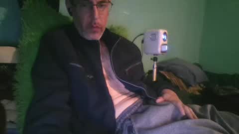 Snapshot of reyes_albert2006 chatting on 12-26-24, 07:03 reyes_albert2006 online show from 12-26-24, 07:03