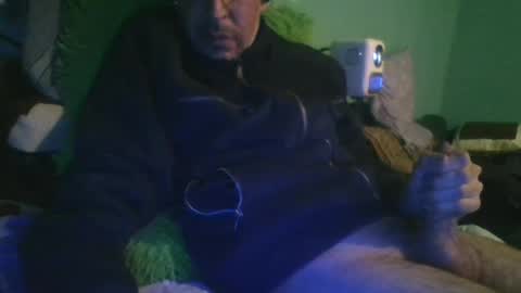 Snapshot of reyes_albert2006 chatting on 01-13-25, 11:52 reyes_albert2006 online show from 01-13-25, 11:52