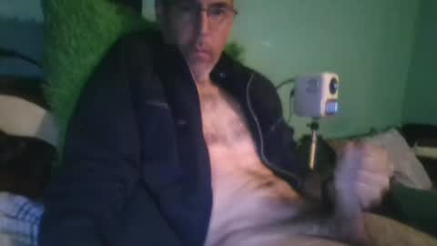 Snapshot of reyes_albert2006 chatting on 02-04-25, 06:49 reyes_albert2006 online show from 02-04-25, 06:49