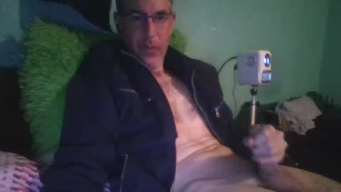 reyes_albert2006 online show from 03-08-26, 12:09