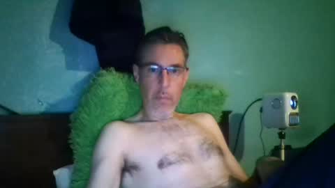 reyes_albert2006 online show from 03-17-26, 04:17