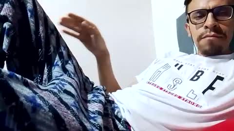 Snapshot of reyfons chatting on 10-10-25, 10:36 Naruto Uchiha online show from 10-10-25, 10:36