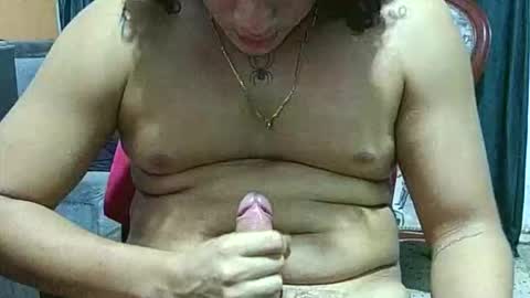 Snapshot of reylunaxxx chatting on 09-12-25, 09:09 REYHOT online show from 09-12-25, 09:09