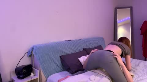 Lola online show from 04-08-26, 10:10