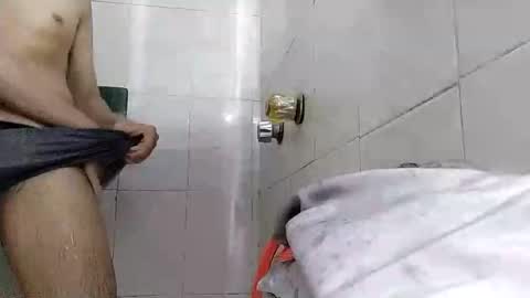 Snapshot of reynspen chatting on 09-26-25, 01:53 Reynspen online show from 09-26-25, 01:53