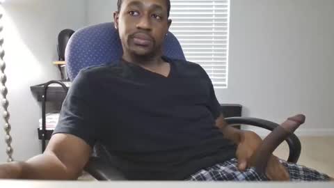Snapshot of rfryre chatting on 11-09-25, 12:25 Taye online show from 11-09-25, 12:25