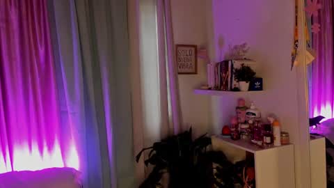 Snapshot of rhaenyra_ chatting on 06-09-26, 08:53 Rhaenyra online show from 06-09-26, 08:53