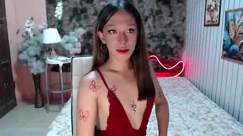 HI GUYS IM RHIAN PLEASE GIVE ME THUMBS UP online show from 01-18-26, 09:46