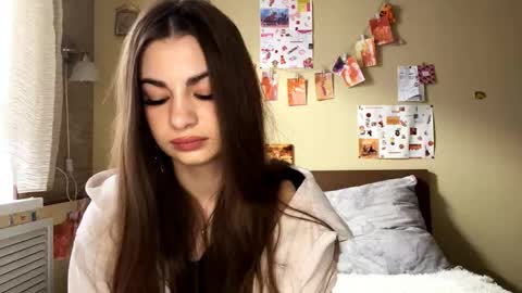 Anna online show from 10-29-25, 08:49