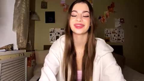 Anna online show from 11-06-25, 02:51