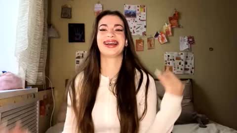 Anna online show from 11-22-25, 09:08