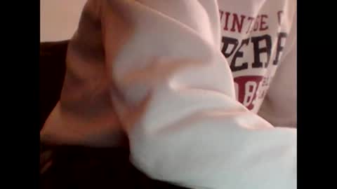 Snapshot of rhymes2479 chatting on 12-10-24, 07:26 Shaved cock ready online show from 12-10-24, 07:26