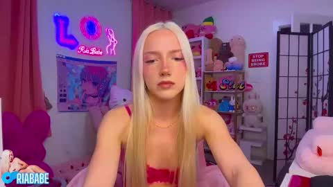 Snapshot of riababe chatting on 03-09-26, 02:48 ria online show from 03-09-26, 02:48