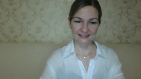 Snapshot of rialur09 chatting on 01-19-25, 06:32 Galina online show from 01-19-25, 06:32