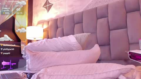 Riana online show from 02-19-25, 11:38