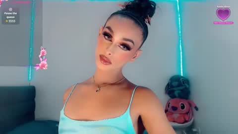 Snapshot of riannagarcia_ chatting on 10-04-25, 07:50 Rianna Garcia online show from 10-04-25, 07:50