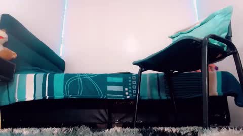 Snapshot of riannagarcia_ chatting on 10-24-25, 03:47 Rianna Garcia online show from 10-24-25, 03:47