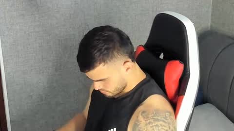 ricardogonzalez666 online show from 01-08-25, 11:19