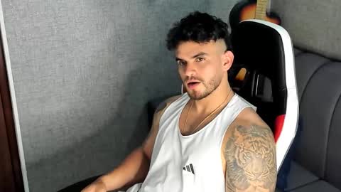 ricardogonzalez666 online show from 10-21-25, 09:48