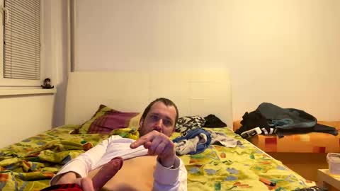 Snapshot of ricciardio chatting on 02-24-25, 05:11 ricciardio online show from 02-24-25, 05:11