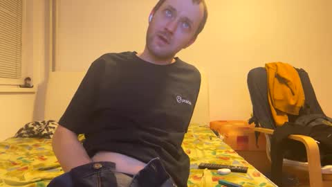 Snapshot of ricciardio chatting on 03-09-25, 09:36 ricciardio online show from 03-09-25, 09:36