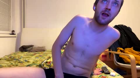 Snapshot of ricciardio chatting on 03-11-25, 10:20 ricciardio online show from 03-11-25, 10:20