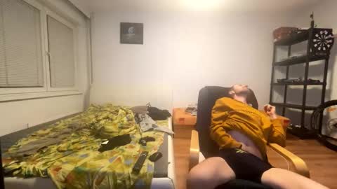 Snapshot of ricciardio chatting on 10-12-25, 12:42 ricciardio online show from 10-12-25, 12:42