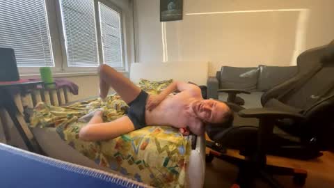 Snapshot of ricciardio chatting on 10-30-25, 06:04 ricciardio online show from 10-30-25, 06:04