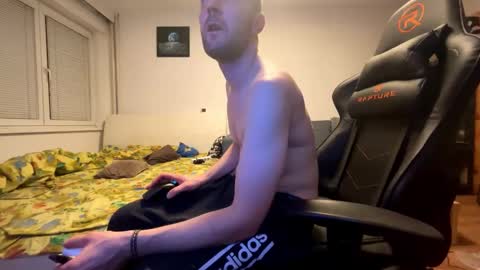 Snapshot of ricciardio chatting on 11-23-25, 11:04 ricciardio online show from 11-23-25, 11:04