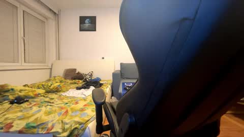 Snapshot of ricciardio chatting on 11-26-25, 05:47 ricciardio online show from 11-26-25, 05:47