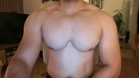 Snapshot of riccimalik chatting on 09-22-25, 07:05 Rich m online show from 09-22-25, 07:05