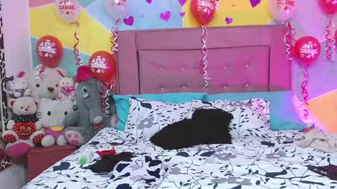 Snapshot of rich_de_la_rosa chatting on 02-15-25, 04:25 rich and kitty online show from 02-15-25, 04:25