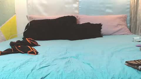 Snapshot of rich_de_la_rosa chatting on 12-04-25, 06:38 rich and kitty online show from 12-04-25, 06:38