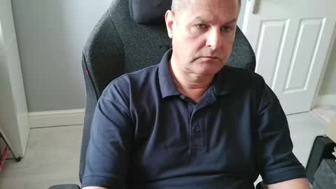 Snapshot of rich_uk56 chatting on 05-28-26, 11:29 UK Straight Guy online show from 05-28-26, 11:29