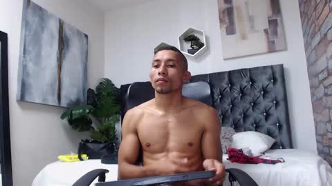 richar_voller online show from 12-27-24, 02:43