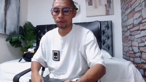 richar_voller online show from 12-28-24, 11:19