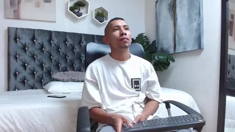 richar_voller online show from 02-04-25, 10:54