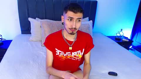 Snapshot of richard_carter_ chatting on 02-13-25, 03:50 Richard online show from 02-13-25, 03:50