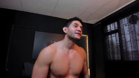 Snapshot of richard_milleer chatting on 02-14-25, 05:14 Ricardo online show from 02-14-25, 05:14