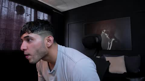 Snapshot of richard_milleer chatting on 02-25-25, 12:45 Ricardo online show from 02-25-25, 12:45