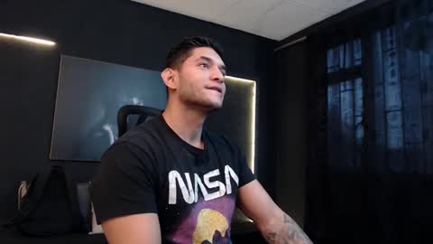 Snapshot of richard_milleer chatting on 03-06-25, 12:52 Ricardo online show from 03-06-25, 12:52