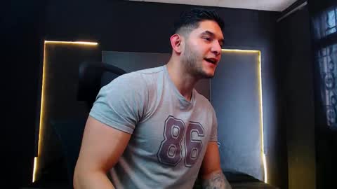 Snapshot of richard_milleer chatting on 09-17-25, 01:57 Ricardo online show from 09-17-25, 01:57