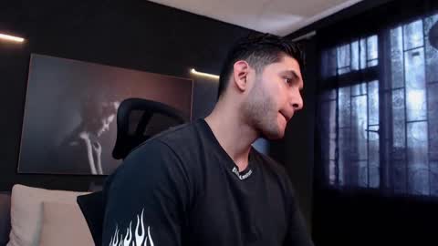 Snapshot of richard_milleer chatting on 09-27-25, 02:44 Ricardo online show from 09-27-25, 02:44