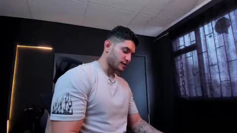 Snapshot of richard_milleer chatting on 10-08-25, 02:14 Ricardo online show from 10-08-25, 02:14