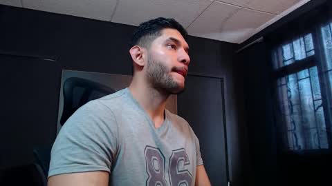 Snapshot of richard_milleer chatting on 11-11-25, 02:17 Ricardo online show from 11-11-25, 02:17