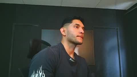 Snapshot of richard_milleer chatting on 05-20-26, 01:50 Ricardo online show from 05-20-26, 01:50
