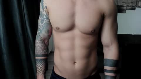 Snapshot of richarddarell chatting on 10-12-25, 06:12 RichardDarell online show from 10-12-25, 06:12