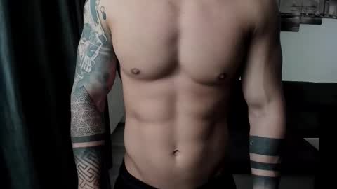 Snapshot of richarddarell chatting on 10-23-25, 05:40 RichardDarell online show from 10-23-25, 05:40