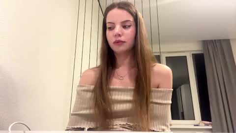 Lana online show from 07-21-26, 08:55