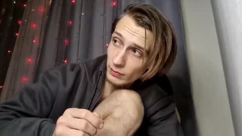 Snapshot of rick_reed chatting on 12-10-24, 09:43 Rick online show from 12-10-24, 09:43